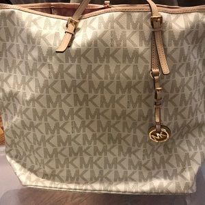 Michael Kors Tote